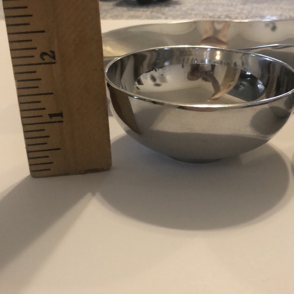 Polished Pewter Set of 3 Dipping Bowls on Peapod Tray - Picture 5 of 9